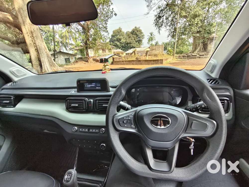 Tata Punch 2025 Petrol Cng 7500 Km Driven