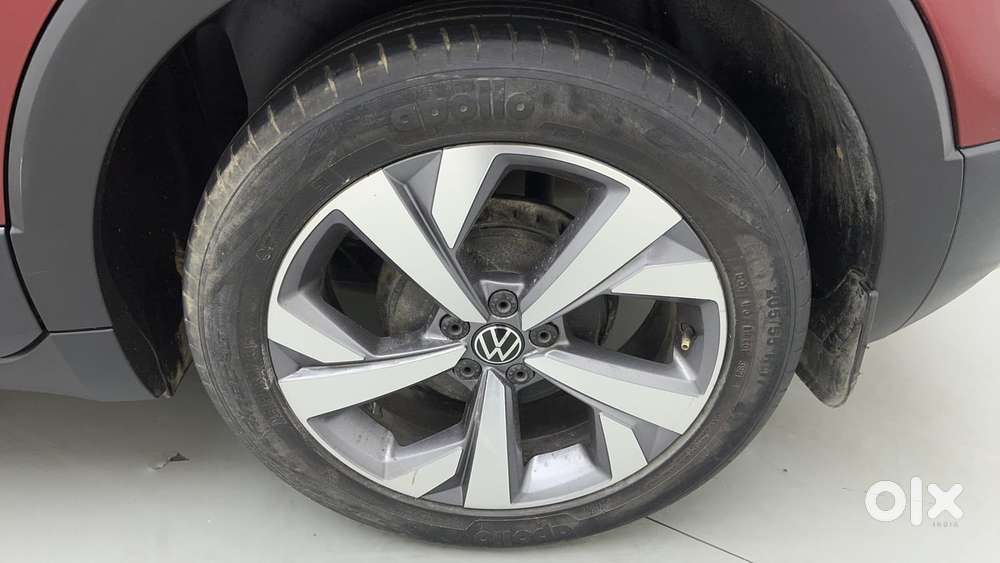 Volkswagen Taigun Topline 1.0 Tsi At (electric Seats), 2021, Petrol