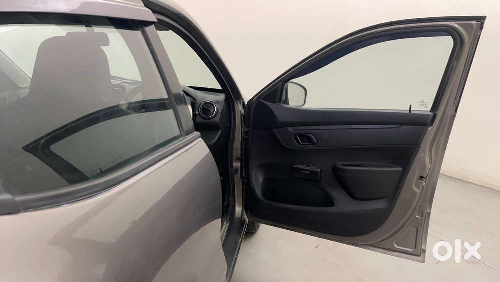 Renault Kwid 2019-ongoing 1.0 Rxl Amt, 2018, Petrol