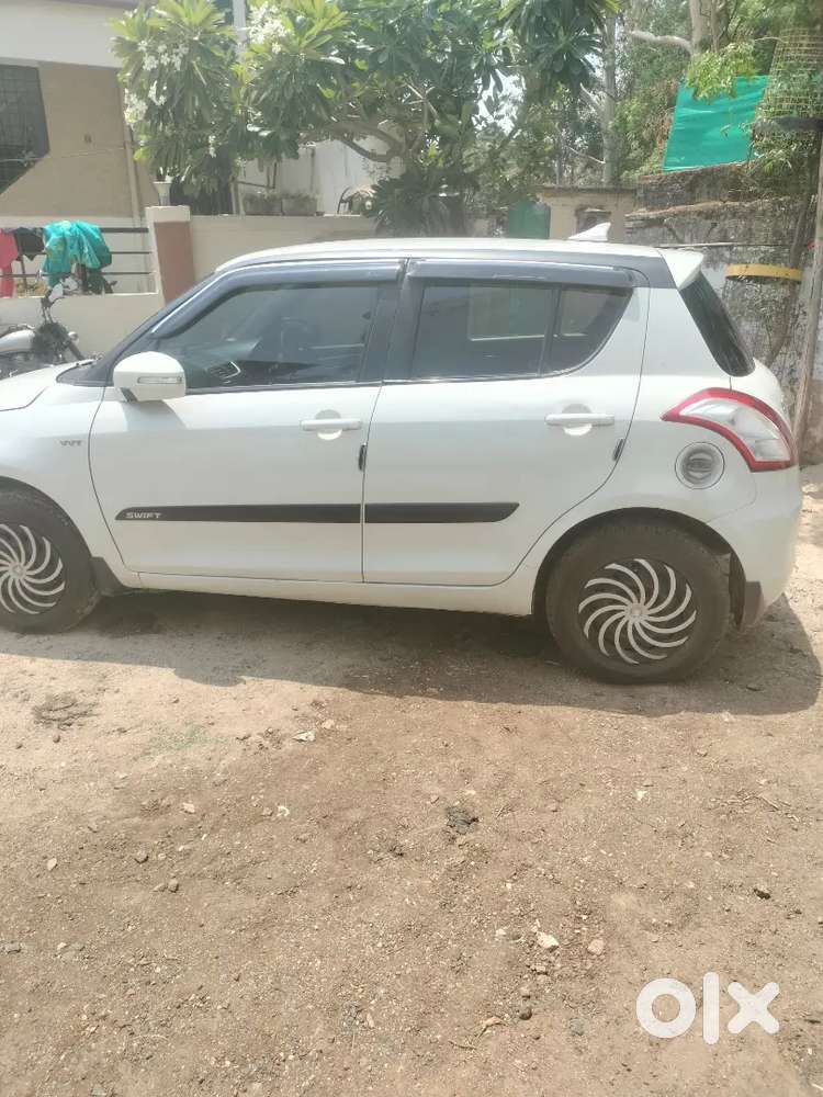 Maruti Suzuki Swift 2014 Petrol 80000 Km Driven