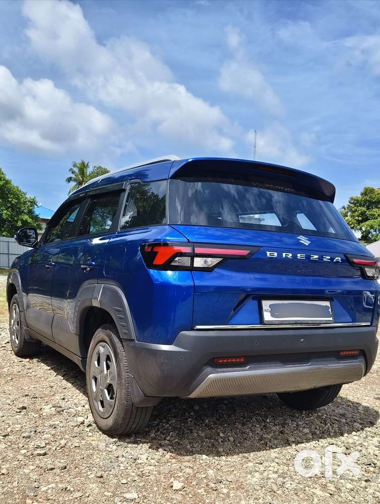 Maruti Suzuki Brezza 1.5 Lxi Smart Hybrid, 2023, Petrol