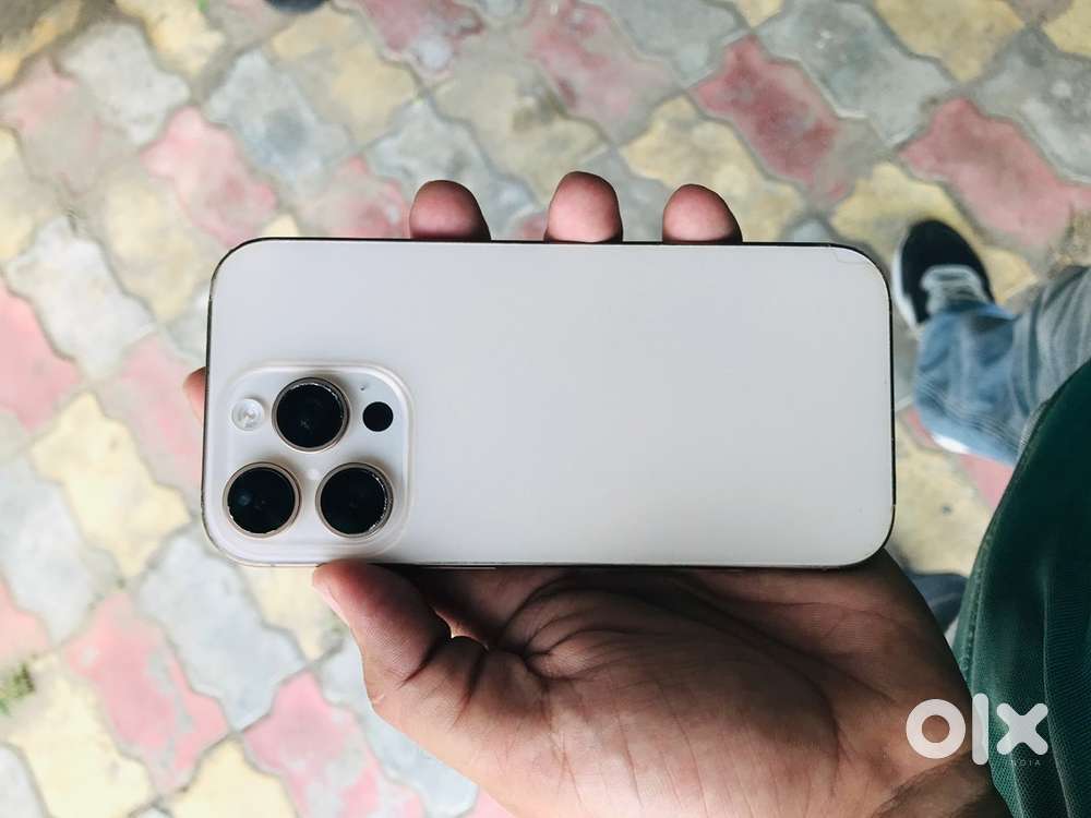 iphone 16 pro
