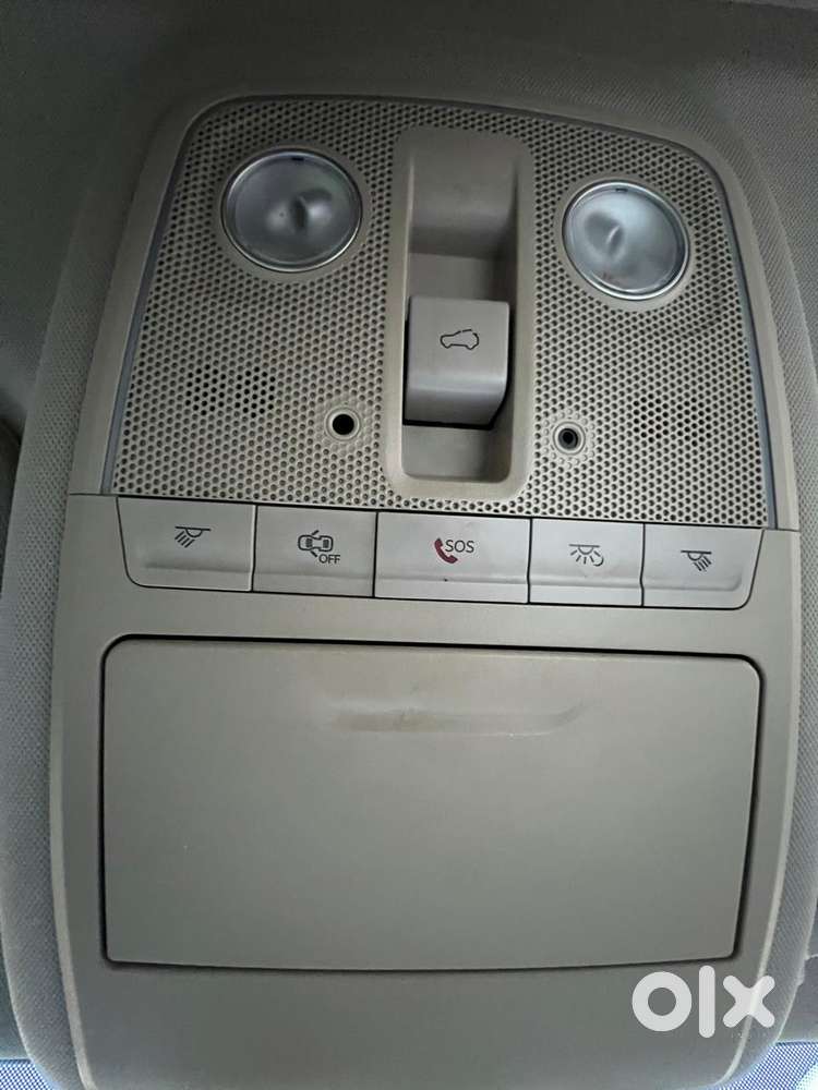 Mahindra Xuv700 2.0 Ax 5 Petrol At Str, 2022, Petrol