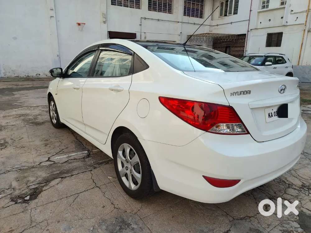 Hyundai Verna 2011 Petrol Well Maintained