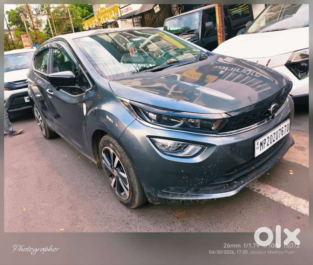 Tata Altroz 2025 Petrol 20700 Km Driven