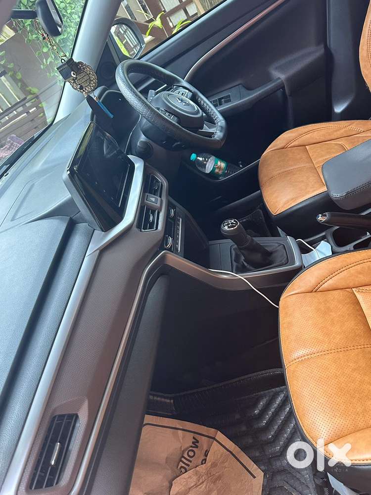 Maruti Suzuki Brezza Zxi Hybrid 2026- Like New Condition