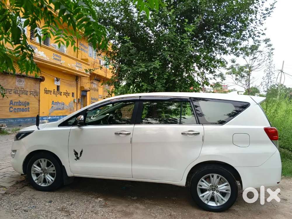 Toyota Innova Crysta 2019