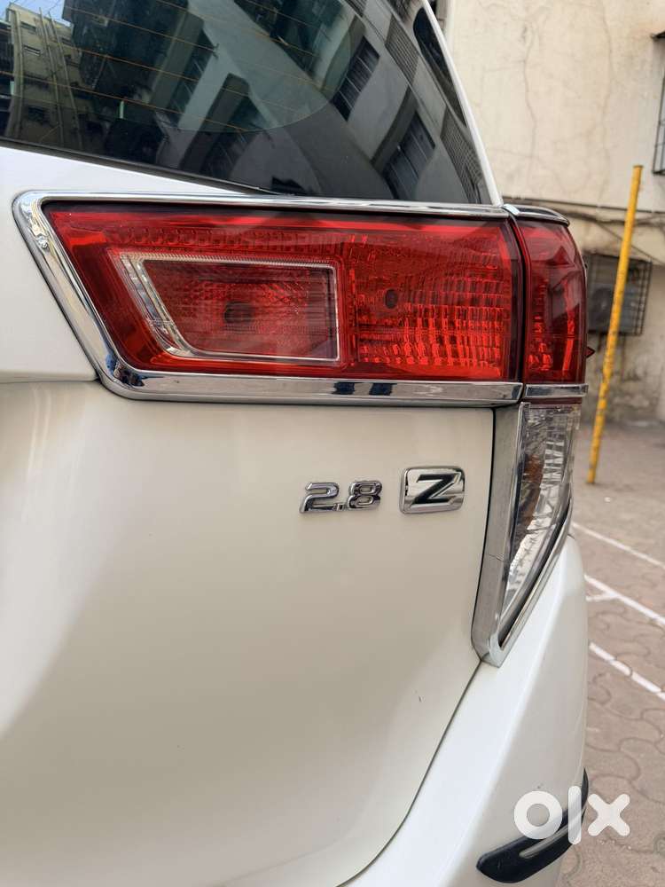 Toyota Innova Crysta