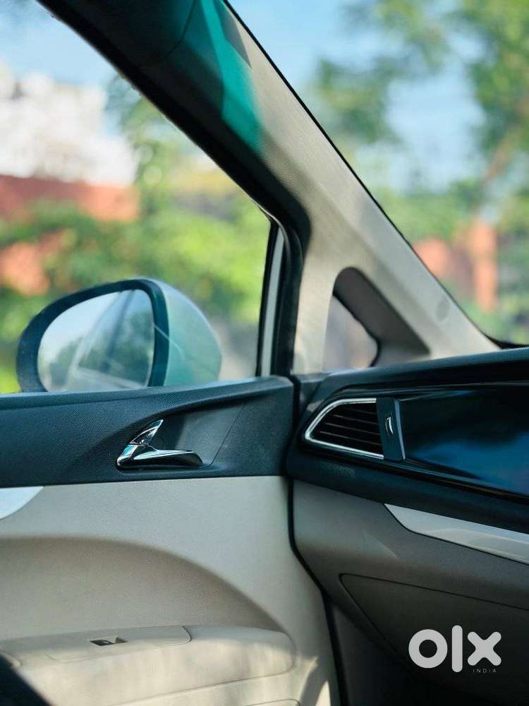 Mahindra Marazzo M6 8str, 2018, Diesel