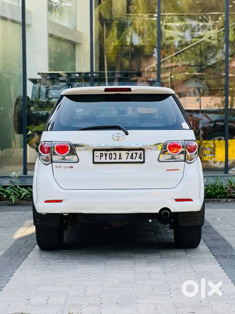 Toyota Fortuner 2015 Diesel 115000 Km Driven