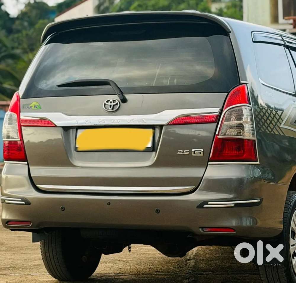Toyota Innova 2014