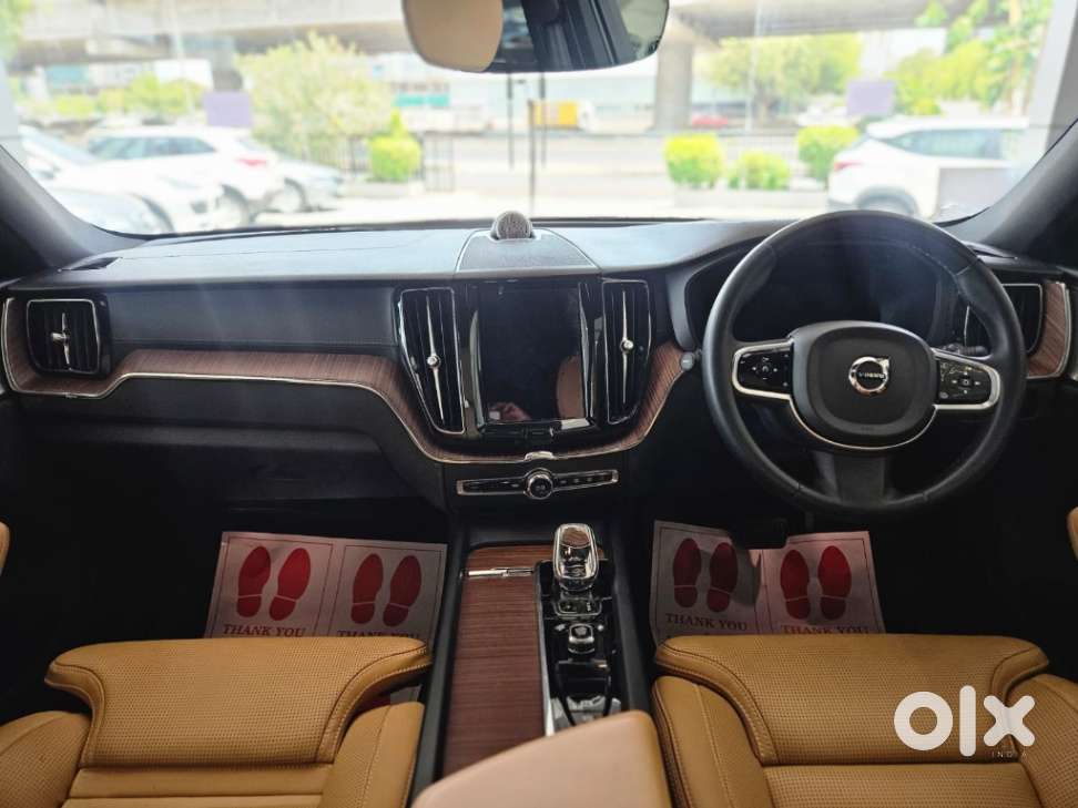 Volvo Xc60 D5 Inscription, 2024, Petrol