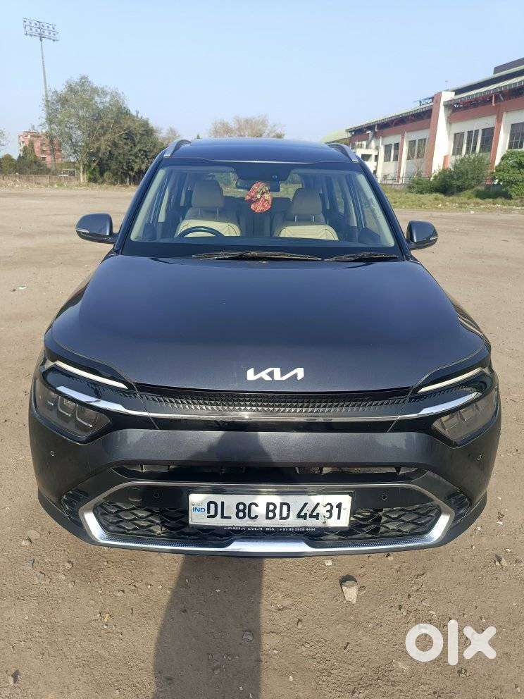 Kia Carens 1.5 Luxury Plus Diesel 6 Str, 2022, Diesel