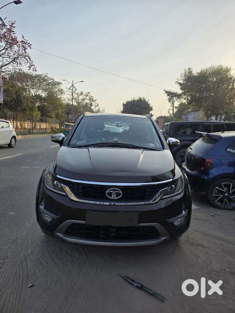 Selling Tata Hexa Xta 7 Seater