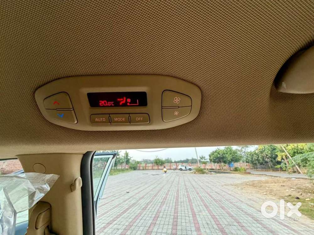 Kia Carnival Premium, 2021, Diesel