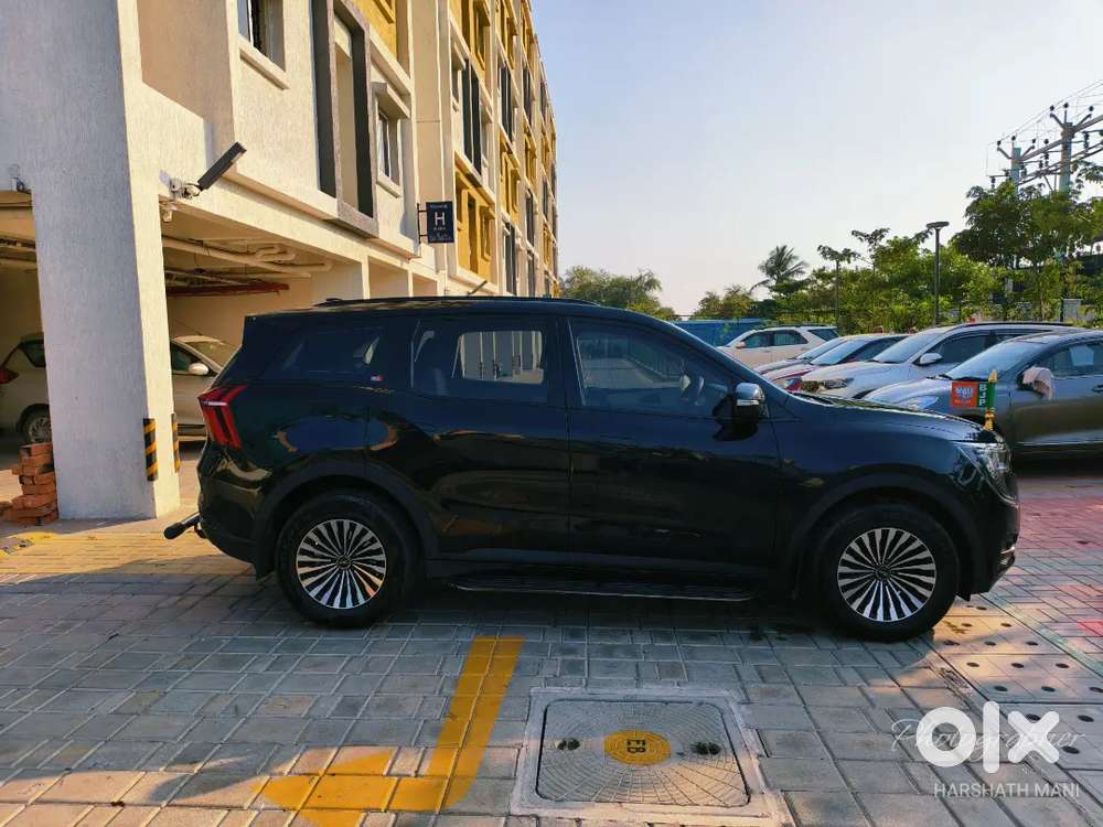 Mahindra Xuv700 2024 Diesel Well Maintained