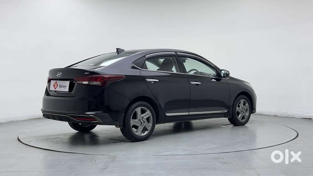 Hyundai Verna 1.5 Sx Ivt, 2022, Petrol