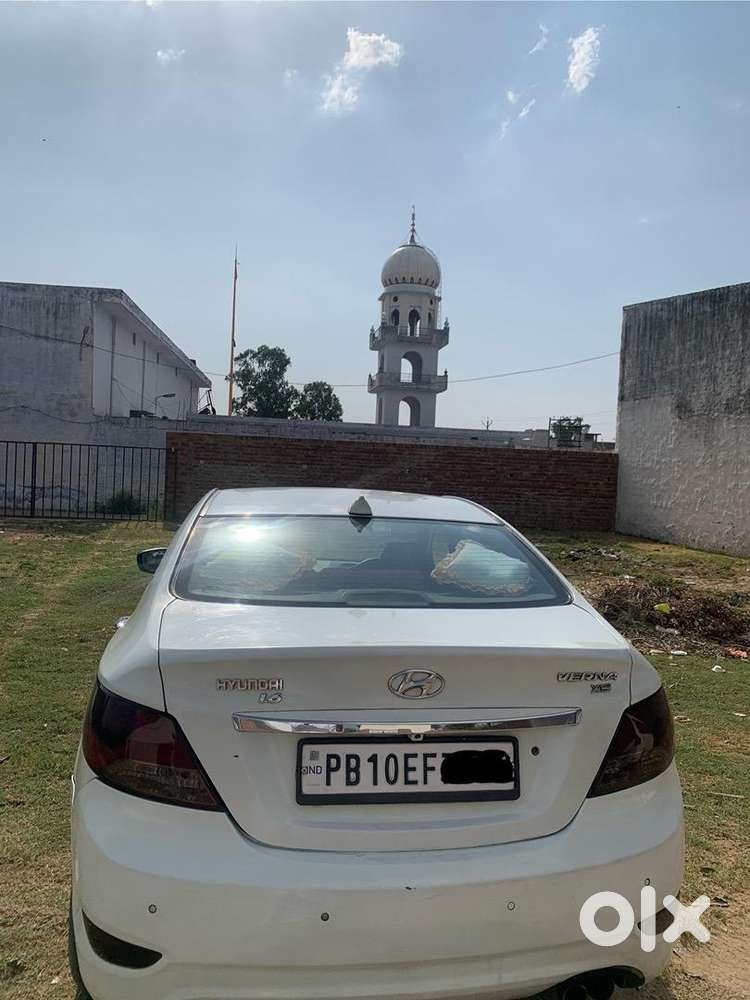 Hyundai Verna 2013 Diesel 125000 Km Driven