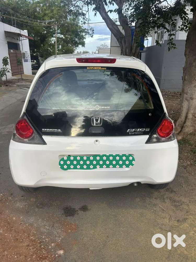 Honda Brio 2016