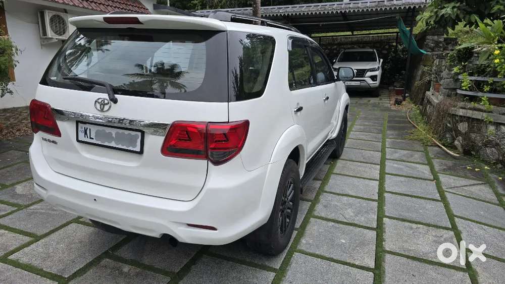 Toyota Fortuner Legender 2014