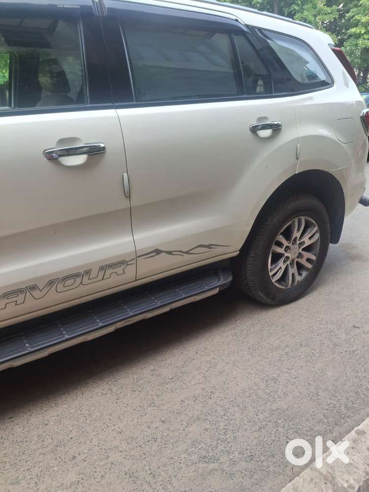Ford Endeavour 3.2 Titanium At 4x4, 2016, Diesel