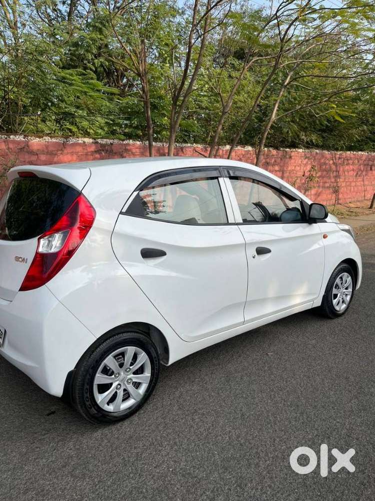Hyundai Eon Era +, 2017, Petrol