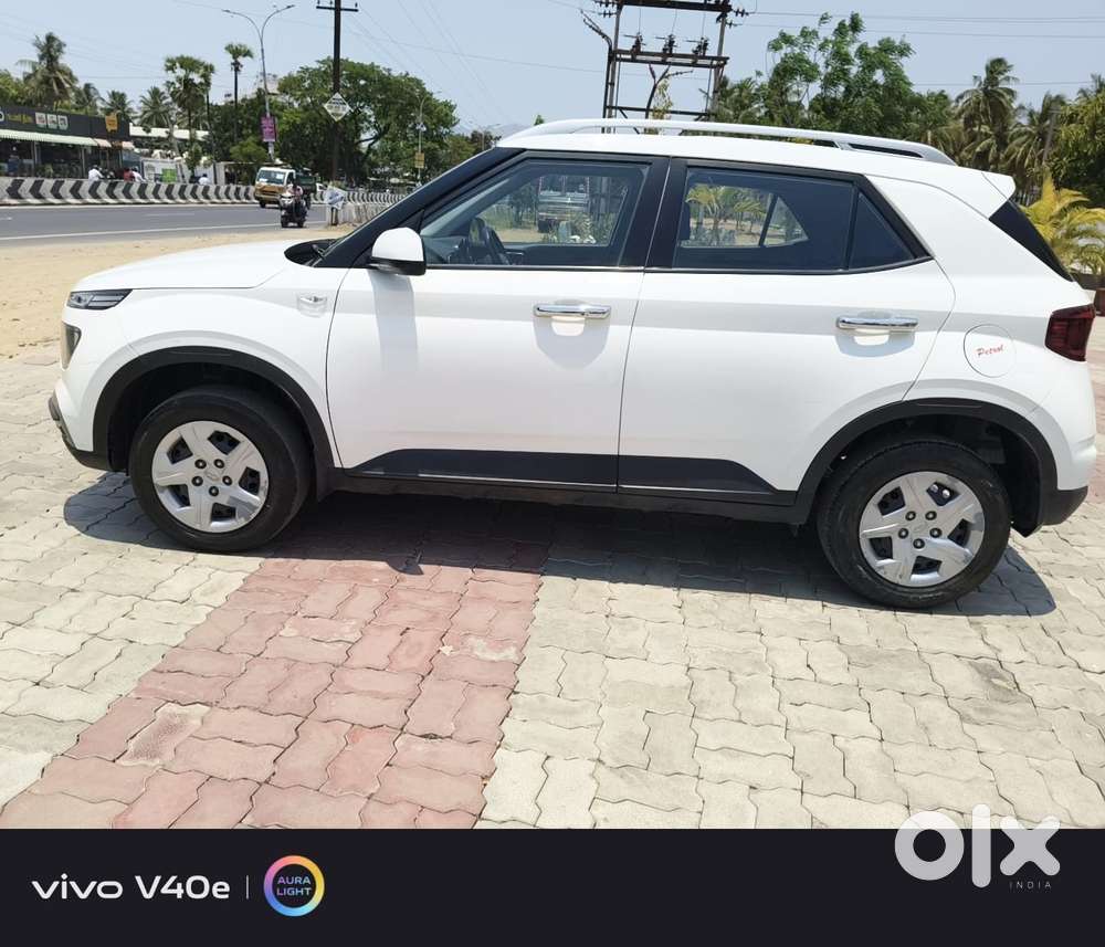 Hyundai Venue S Mt Turbo Gdi 1.0l, 2022, Petrol