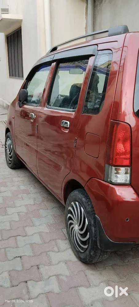 Mint Condition. Life Upto 2031 And Insurance Upto 2027.