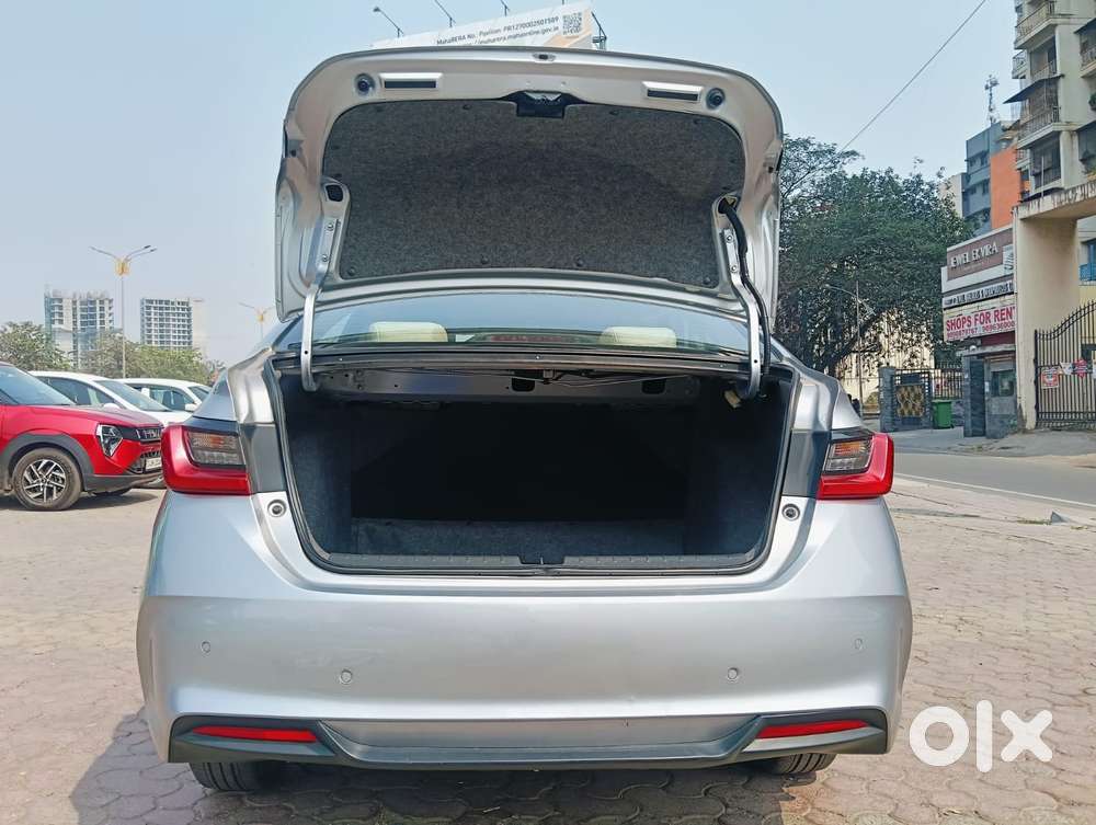 Honda City 1.5 V 5th Gen I-vtec Mt, 2023, Petrol