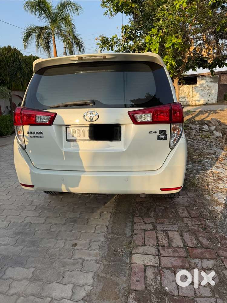 Toyota Innova Crysta 2018