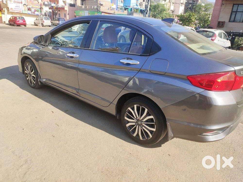 Honda City V At Sunroof I-vtec, 2017, Petrol