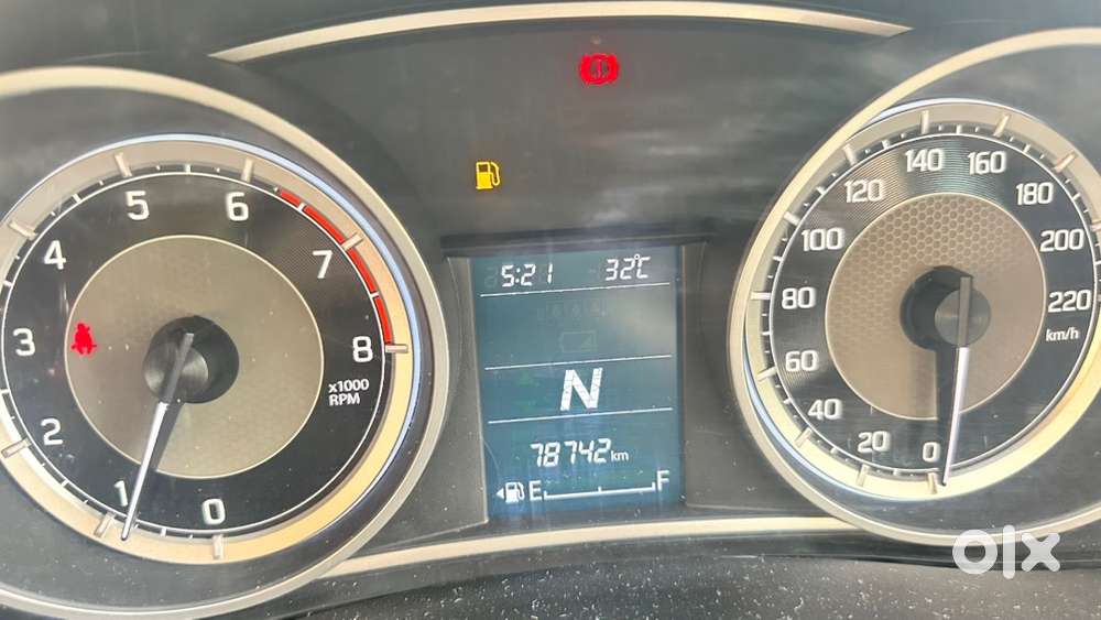 Maruti Suzuki Dzire 2018 Amt Vxi With Alloy Wheels