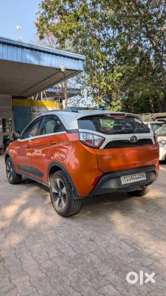 Tata Nexon 1.2 Revotron Xza Plus (o) Amt, 2018, Petrol
