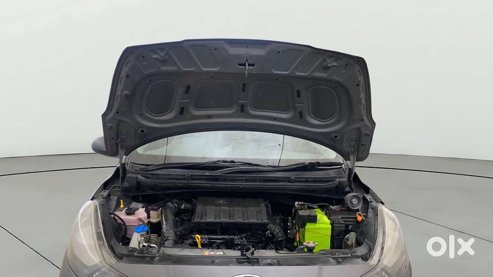 Hyundai Aura 1.2 E Petrol Mt, 2021, Petrol