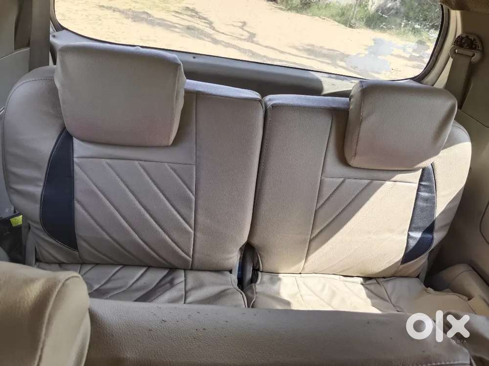 Family Innova Car, 4 Tyre New, Seat Cover Matting New