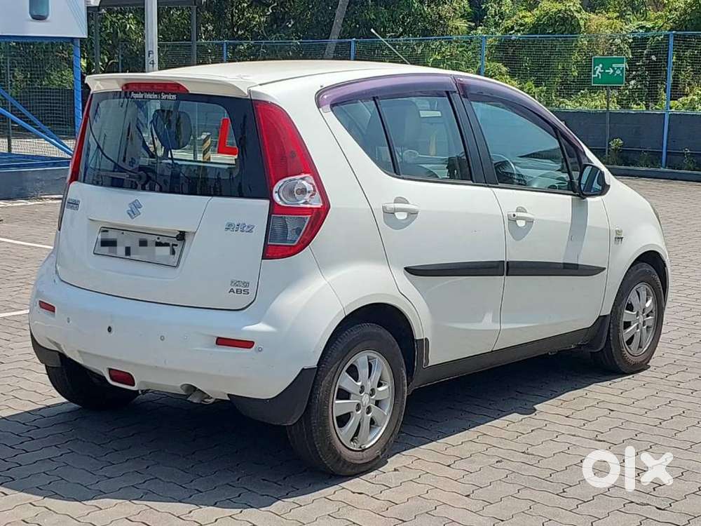 Maruti Suzuki Ritz Zxi Bs-iv, 2013, Petrol