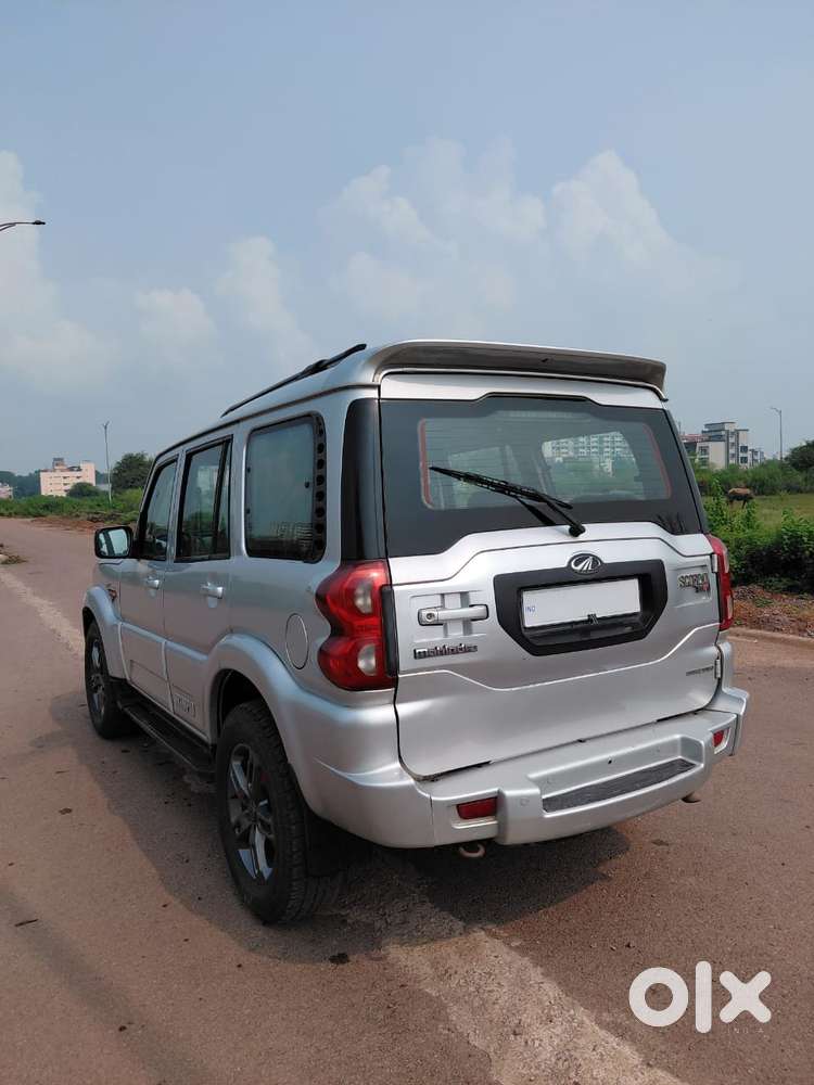 Mahindra Scorpio S6 Plus, 2017, Diesel