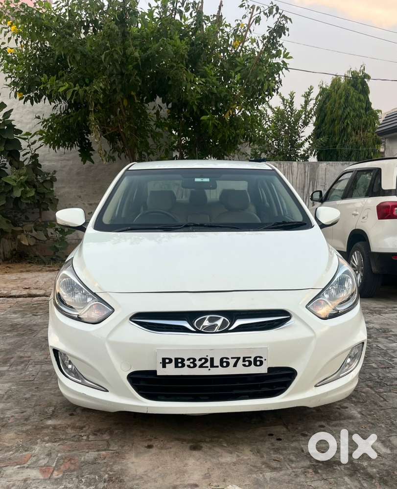 Hyundai Fluidic Verna December 2011 Diesel 180000 Km Driven