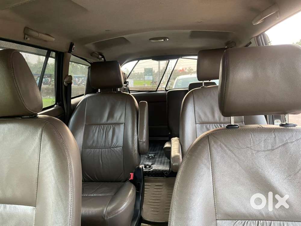 Toyota Innova 2016 Diesel Well Maintained