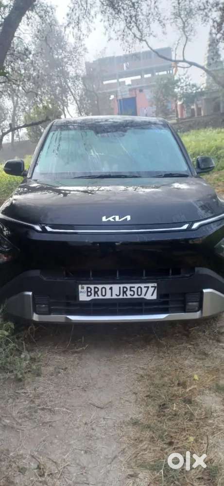 Kia Carens Clavis 2025 Petrol 3300 Km Driven