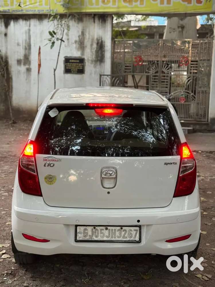Hyundai I10 Sportz Petrol 2014
