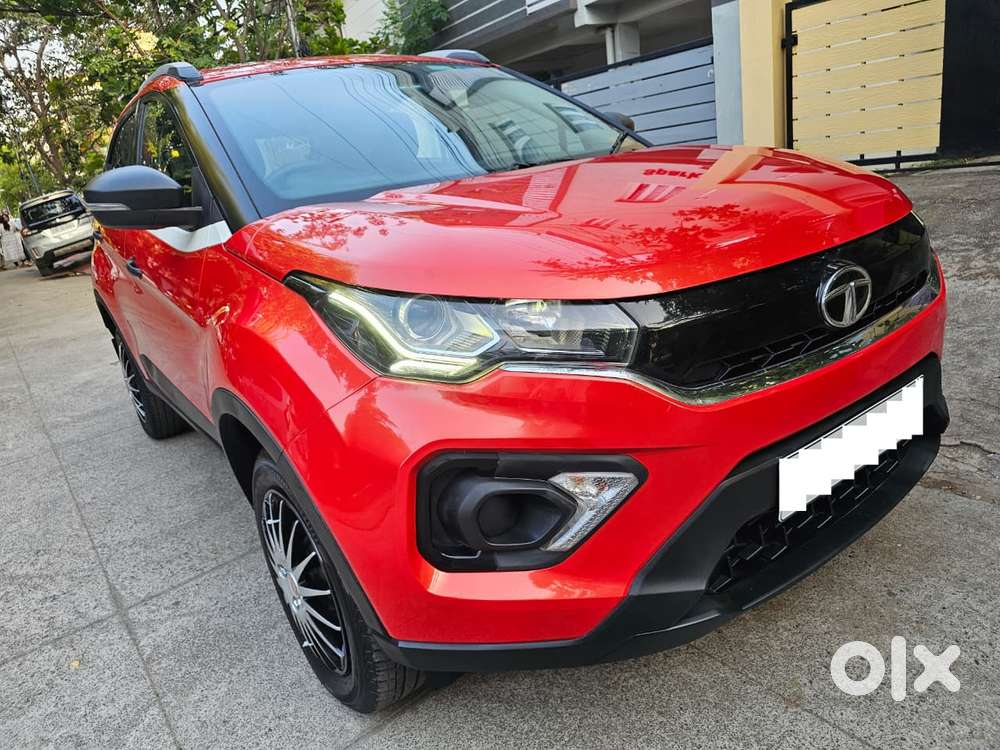 Tata Nexon 1.2 Revotron Xma Amt (s), 2022, Petrol