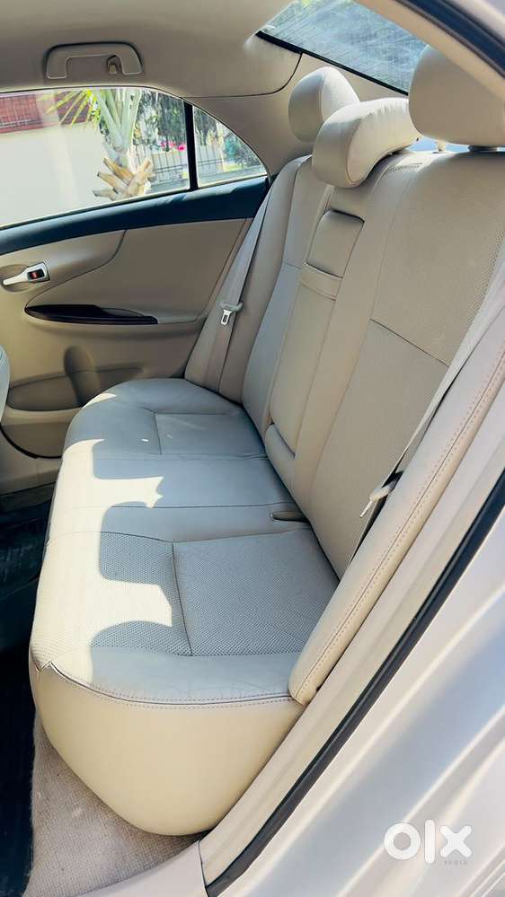 Toyota Corolla Altis [ ] 1.8 Vl At, 2012, Petrol