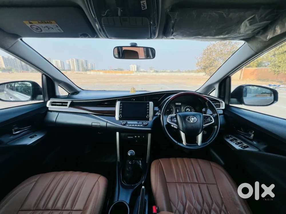 Toyota Innova Crysta [2020-ongoing] 2.4 Vx 8 Str, 2022, Diesel