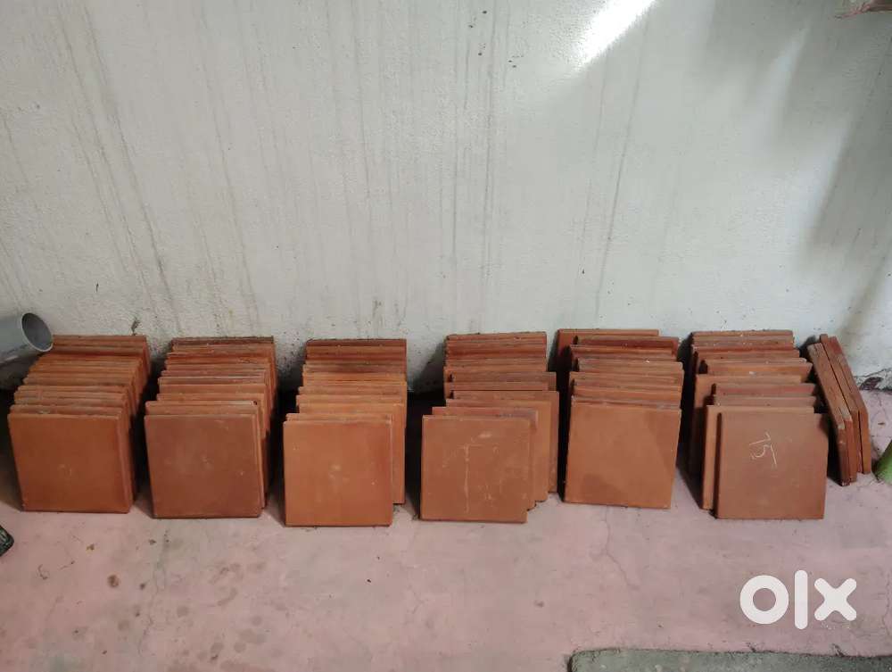 Red Clay Tile Size 1x1 (75 nos Available)