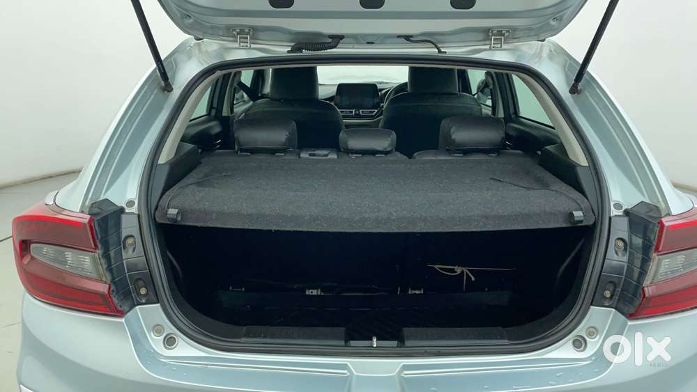 Toyota Glanza 1.2 V Amt, 2023, Petrol