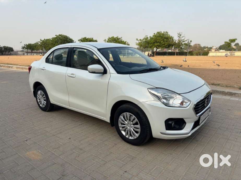 Maruti Suzuki Dzire 1.2 Vxi Amt, 2020, Petrol
