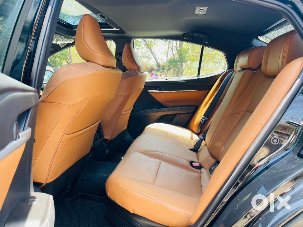 Toyota Camry Hybrid, 2026, Cng & Hybrids