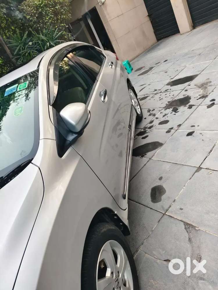 Honda City 1.5 Vx Petrol 2015