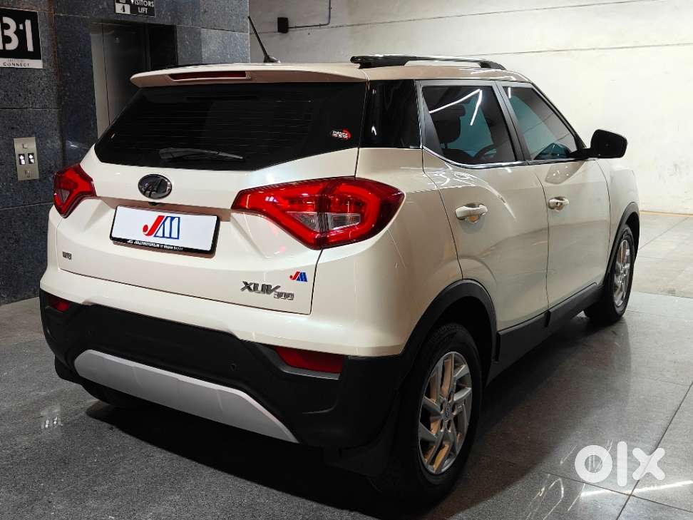 Mahindra Xuv300 W8 Option Diesel, 2022, Diesel